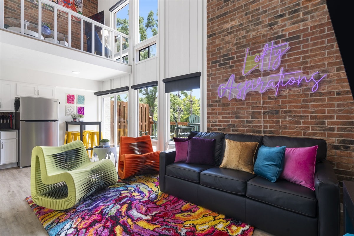 Lofty Aspirations condo Lake Taneycomo Branson Missouri near Branson Landing and Hollister