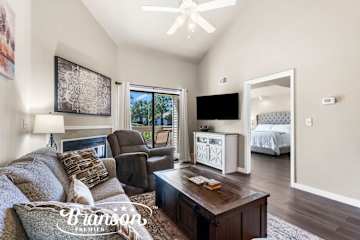 Retreat near Table Rock Lake and Silver Dollar City Pointe Royale condo Branson Missouri indoor pool