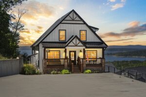 Ridgetop Retreat lakefront vacation rental in Branson overlooking Table Rock Lake at sunset