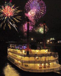Silver Dollar City Showboat Sunday fireworks finale over Table Rock Lake Branson Missouri summer 2026