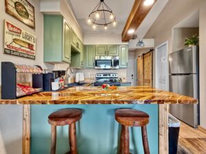 Reel Fisher 1 lakefront studio condo at Getaway Vacation Resort Kimberling City Table Rock Lake near Silver Dollar City Showboat